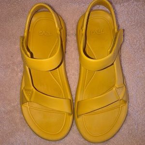 Teva Women’s Hurricane Drift Sandals